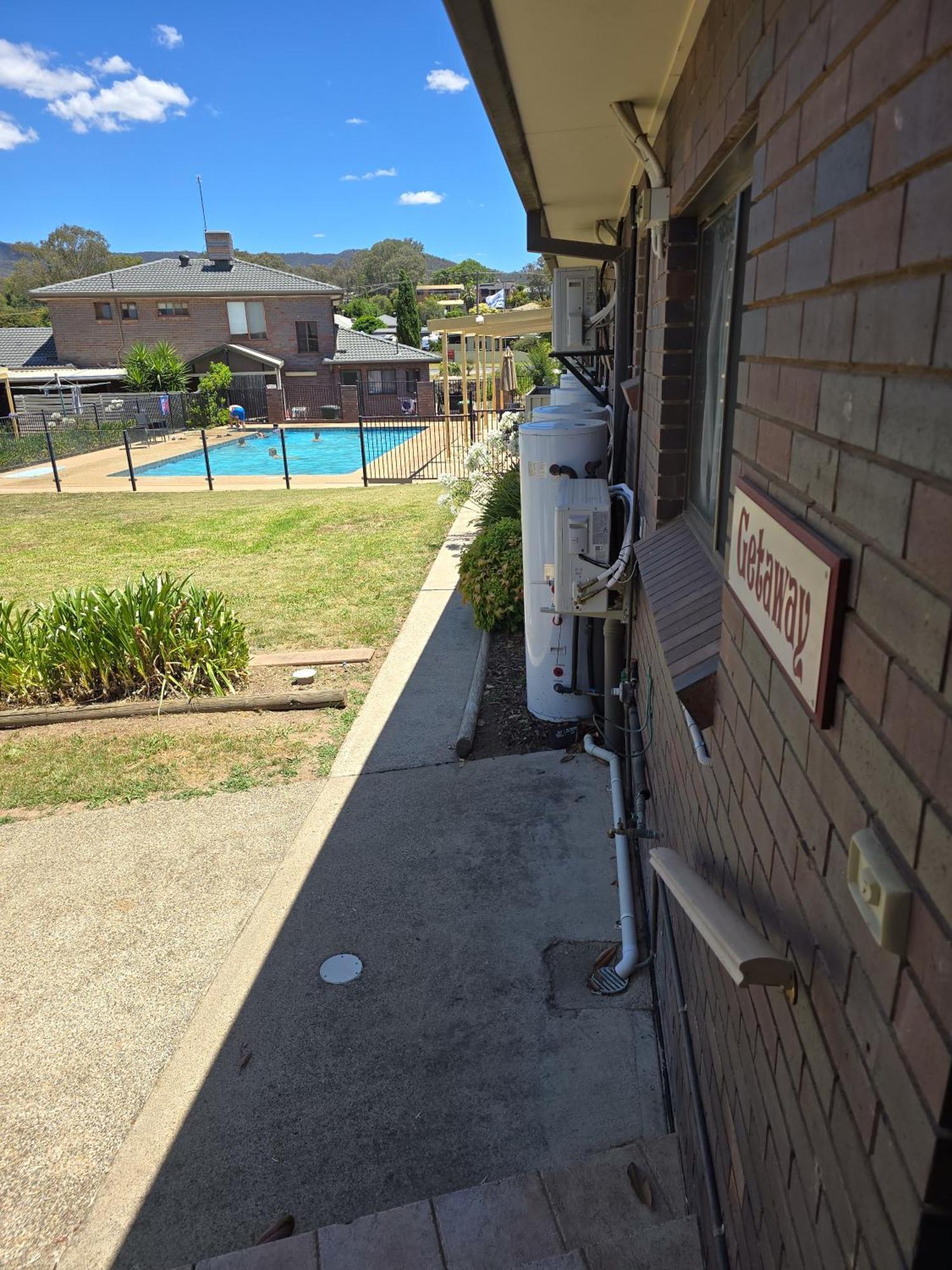 Tumut Valley Motel Pet Friendly Екстер'єр фото