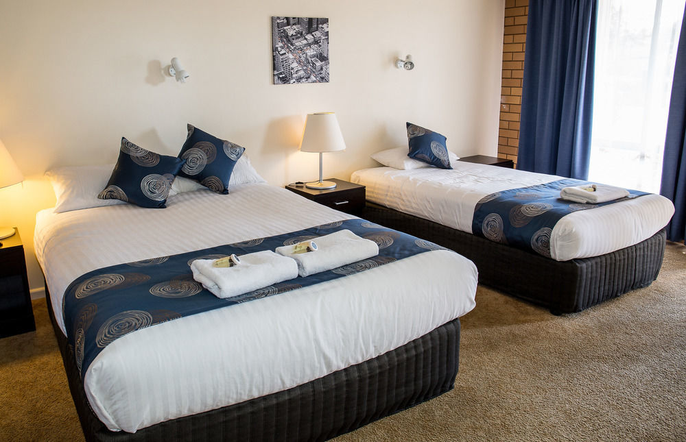 Tumut Valley Motel Pet Friendly Екстер'єр фото